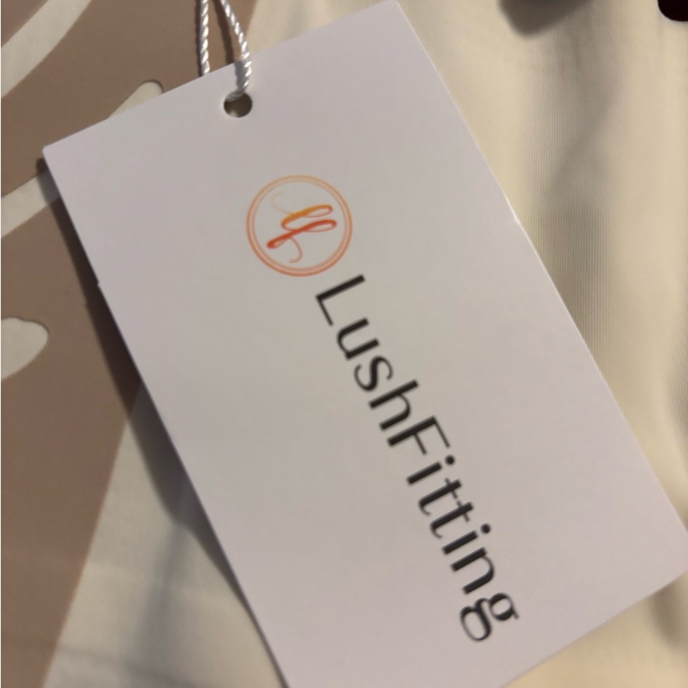 LushFitting Cream and Tan Garment